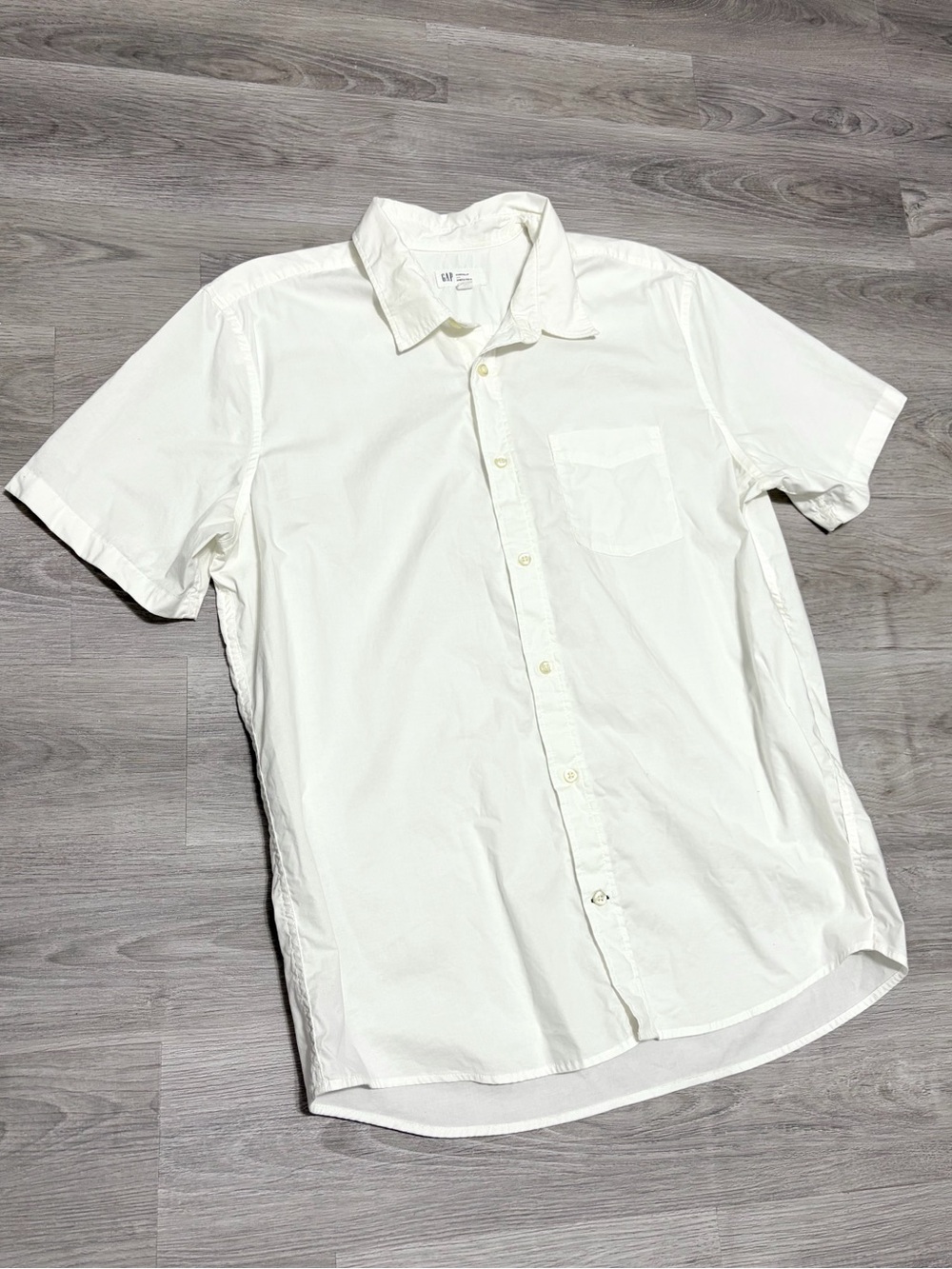 GAP Standard Fit White Stretch Poplin Short Sleeve Button Up Shirt Large